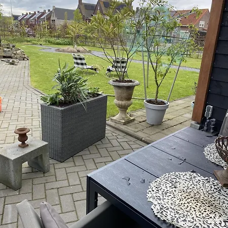 / De Rozeboom * Steenbergen (North Brabant)