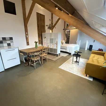Bed & Breakfast / De Rozeboom Steenbergen (North Brabant)