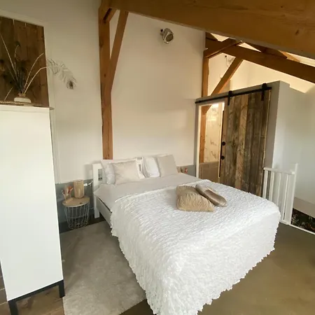 / De Rozeboom לינה וארוחת בוקר Steenbergen (North Brabant)